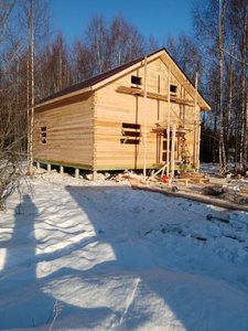 Двухэтажный каркасный дом 8,0х10,0м. под усадку с крыльцом построен в Богородском городском округе, д. Щекавцево, Московской области.